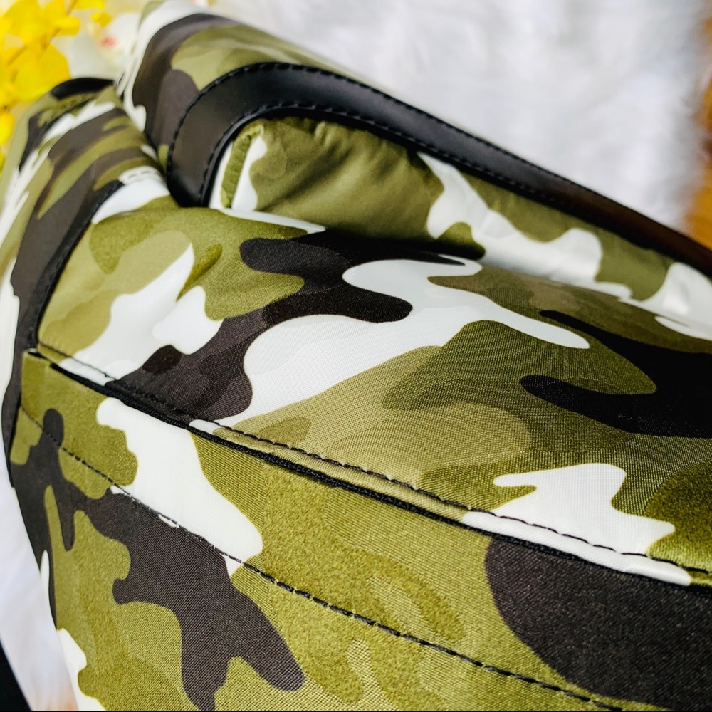 MICHAEL KORS KENT CAMO OLIVE GREEN BACKPACK NYLON - Picture 5 of 8